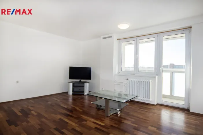 Pronájem bytu 3+1, Praha - Břevnov, Na Petřinách, 63 m2