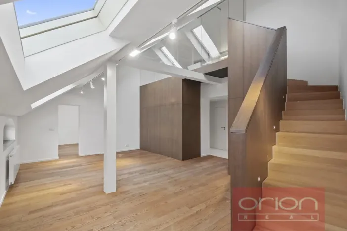 Pronájem bytu 3+1, Praha - Bubeneč, U akademie, 130 m2