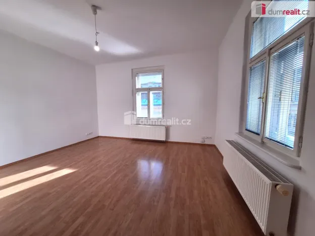 Pronájem bytu 2+kk, Praha, Kamenická, 61 m2