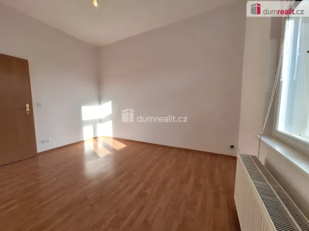 Pronájem bytu 2+kk, Praha, Kamenická, 61 m2