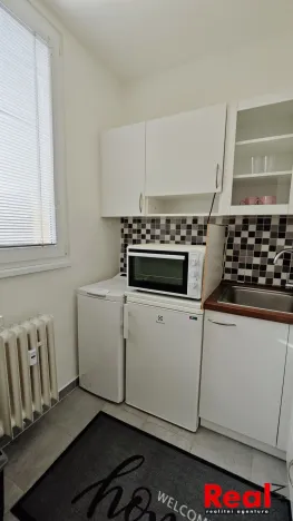 Pronájem bytu 1+1, Brno - Lesná, Arbesova, 32 m2