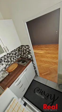 Pronájem bytu 1+1, Brno - Lesná, Arbesova, 32 m2