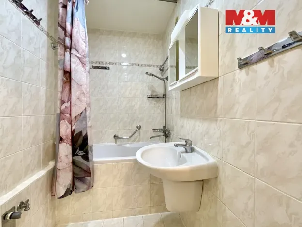 Pronájem bytu 2+kk, Ostrava - Poruba, Podroužkova, 53 m2