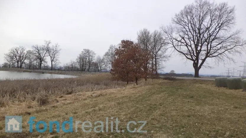 Prodej pole, Dříteň, 1815 m2