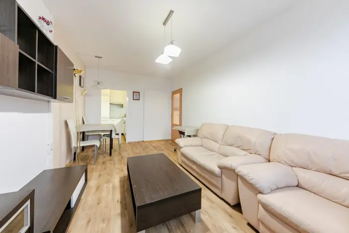 Pronájem bytu 2+kk, Praha - Kobylisy, Rajmonova, 55 m2