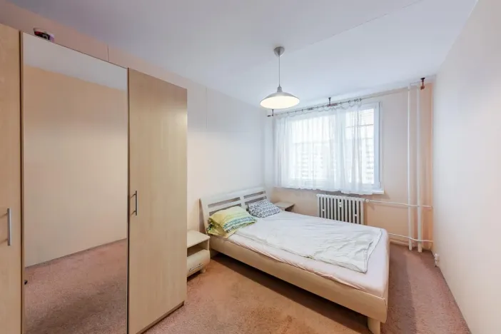 Pronájem bytu 2+kk, Praha - Kobylisy, Rajmonova, 55 m2