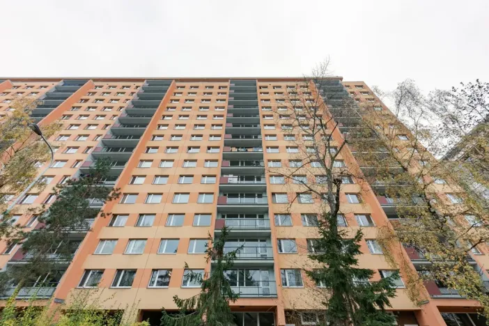 Pronájem bytu 2+kk, Praha - Kobylisy, Rajmonova, 55 m2