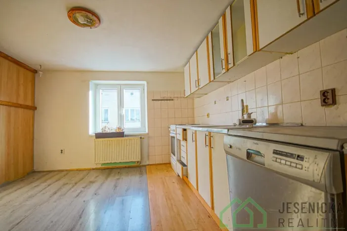 Prodej rodinného domu, Javorník, Družstevní, 407 m2