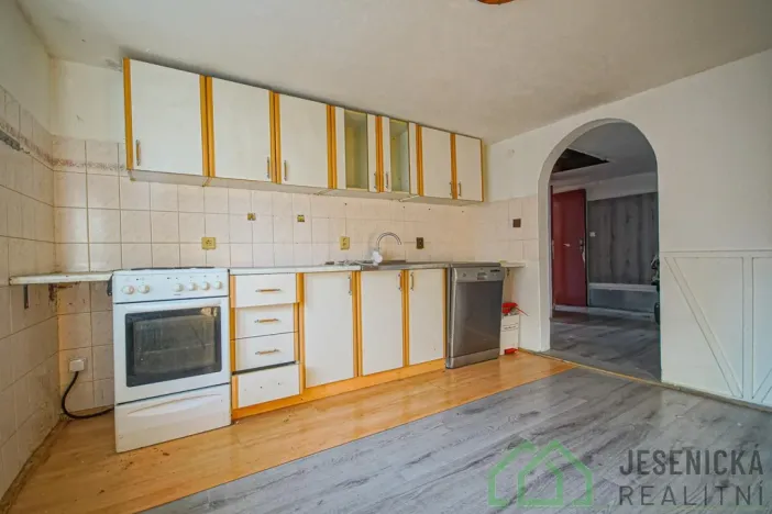 Prodej rodinného domu, Javorník, Družstevní, 407 m2