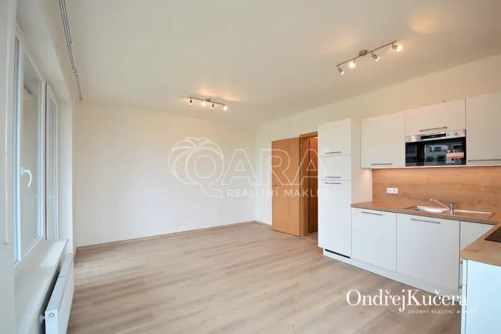 Pronájem bytu 1+kk, Praha - Ruzyně, Drnovská, 44 m2