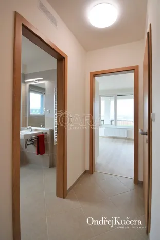 Pronájem bytu 1+kk, Praha - Ruzyně, Drnovská, 44 m2