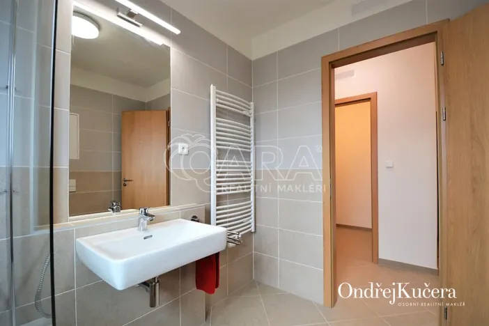 Pronájem bytu 1+kk, Praha - Ruzyně, Drnovská, 44 m2