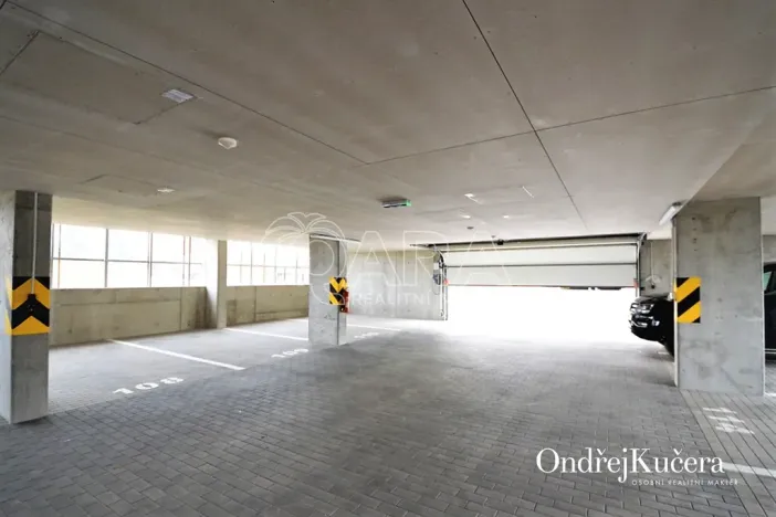 Pronájem bytu 1+kk, Praha - Ruzyně, Drnovská, 44 m2