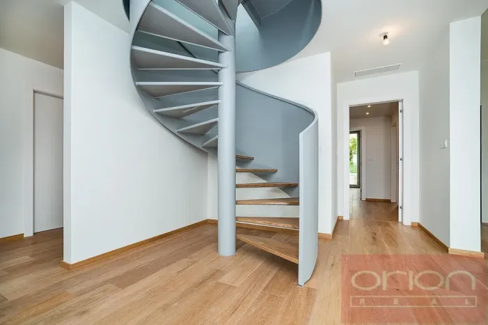 Pronájem bytu 4+kk, Praha - Smíchov, Holečkova, 211 m2