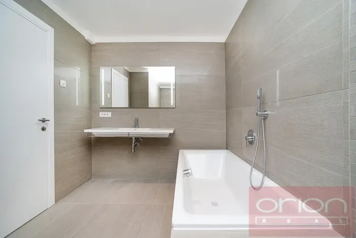 Pronájem bytu 4+kk, Praha - Smíchov, Holečkova, 211 m2