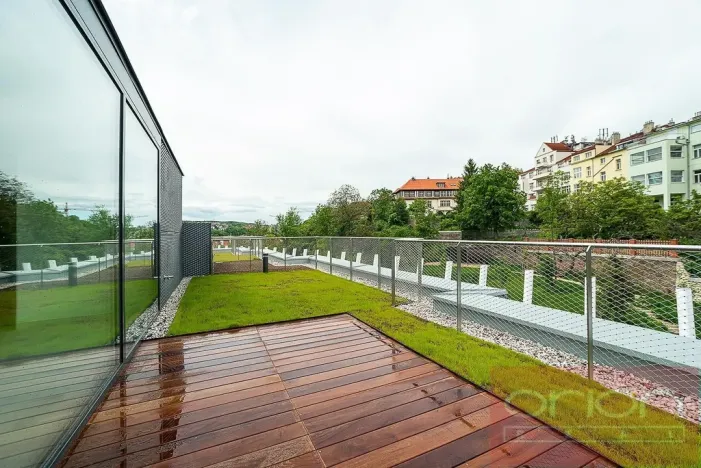 Pronájem bytu 4+kk, Praha - Smíchov, Holečkova, 211 m2