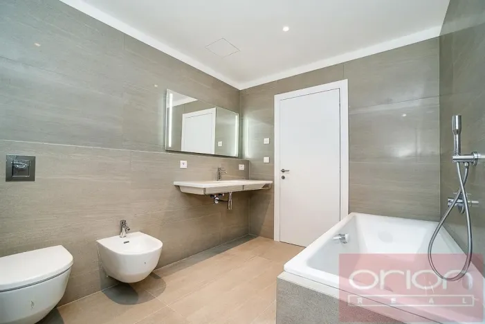 Pronájem bytu 2+kk, Praha - Smíchov, Holečkova, 62 m2