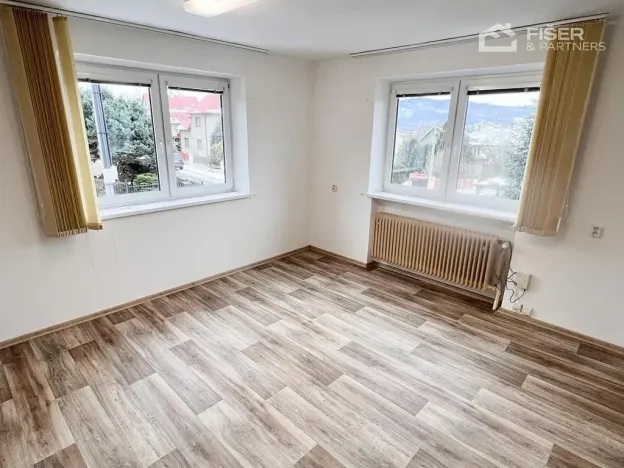 Pronájem kanceláře, Valašské Meziříčí, Kraiczova, 50 m2