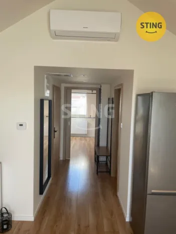 Pronájem bytu 2+kk, Ostrava, Bajgarova, 77 m2