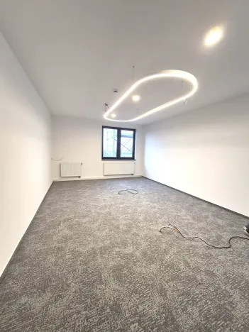 Pronájem kanceláře, Praha - Letňany, Beranových, 150 m2