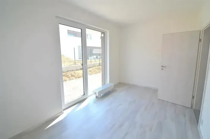 Pronájem rodinného domu, Vestec, Erbenova, 140 m2