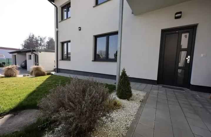 Pronájem bytu 2+kk, Chrášťany, 50 m2