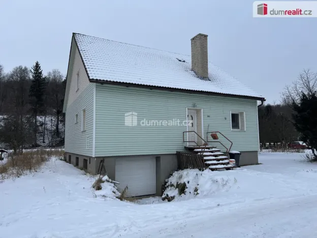 Prodej rodinného domu, Karlovice, 614 m2