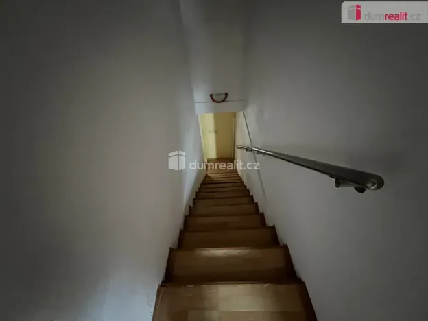 Prodej rodinného domu, Karlovice, 614 m2