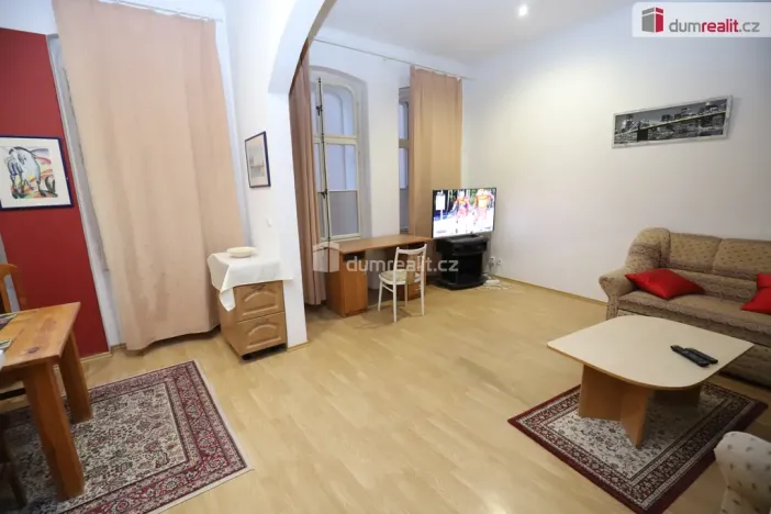 Pronájem bytu 2+kk, Karlovy Vary, Stará Louka, 60 m2
