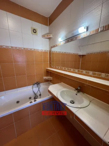 Pronájem bytu 2+1, Jindřichův Hradec, sídliště Vajgar, 62 m2