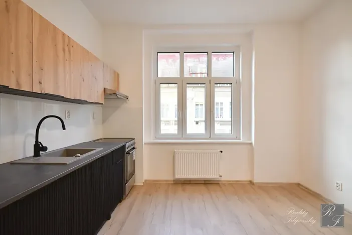 Prodej bytu 2+1, Teplice, Československých legií, 68 m2