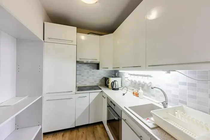 Pronájem bytu 2+kk, Praha - Kobylisy, Rajmonova, 55 m2