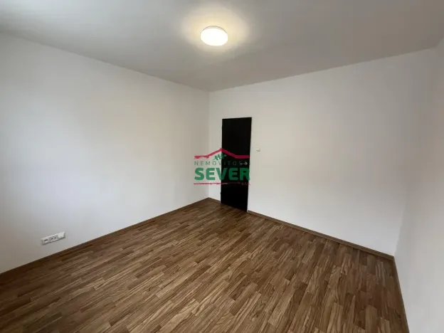 Prodej bytu 3+1, Klášterec nad Ohří, Na Vyhlídce, 70 m2