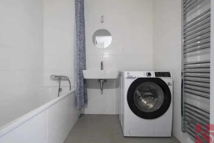 Pronájem bytu 2+kk, Praha - Modřany, Kolmanova, 56 m2