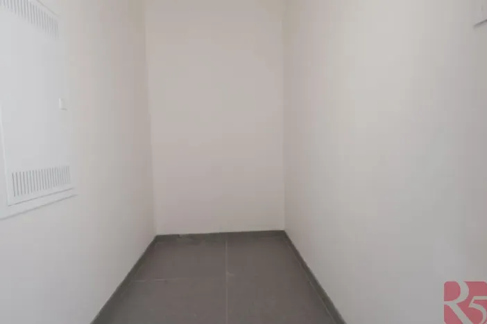 Pronájem bytu 2+kk, Praha - Modřany, Kolmanova, 56 m2