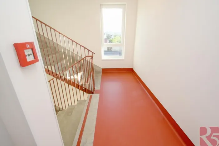 Pronájem bytu 2+kk, Praha - Modřany, Kolmanova, 56 m2