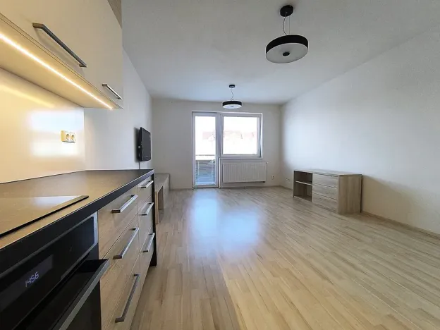 Pronájem bytu 2+kk, Brno, Houbalova, 61 m2