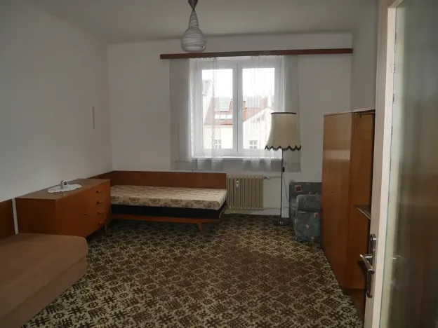 Pronájem bytu 3+1, Praha - Libeň, V mezihoří, 81 m2