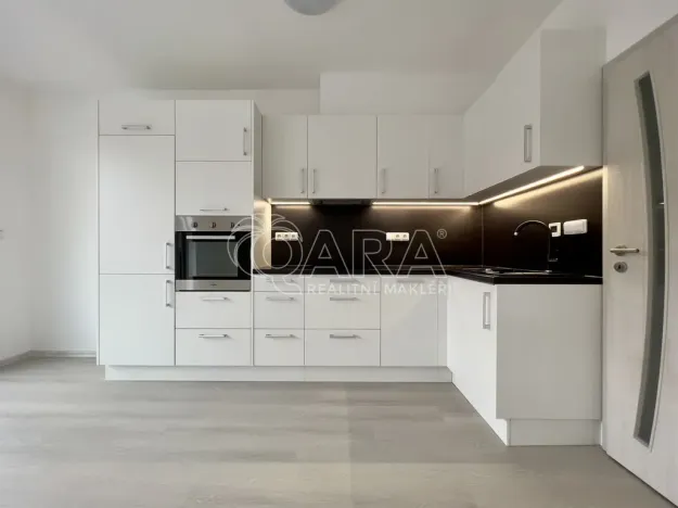 Pronájem bytu 2+kk, Česká, 48 m2