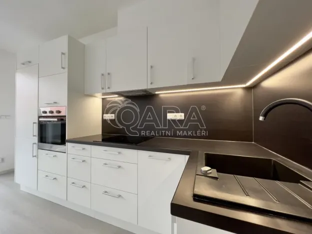 Pronájem bytu 2+kk, Česká, 48 m2