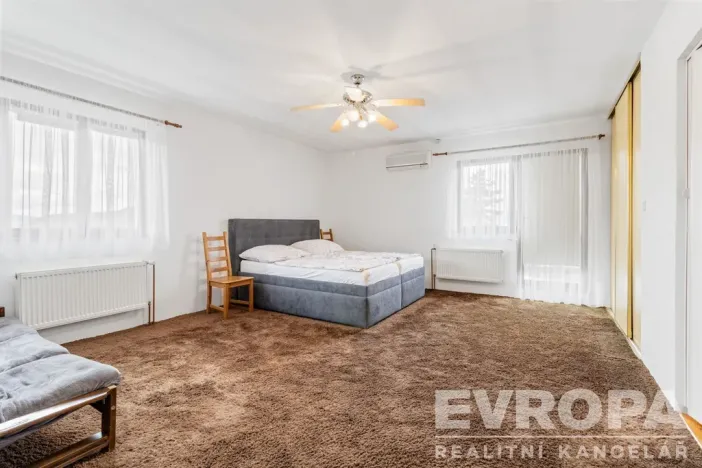 Prodej rodinného domu, Ústí nad Labem - Hostovice, Hostovická, 300 m2