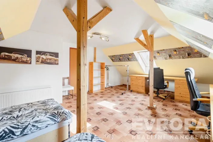 Prodej rodinného domu, Ústí nad Labem - Hostovice, Hostovická, 300 m2