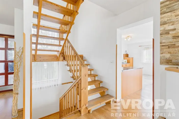 Prodej rodinného domu, Ústí nad Labem - Hostovice, Hostovická, 300 m2