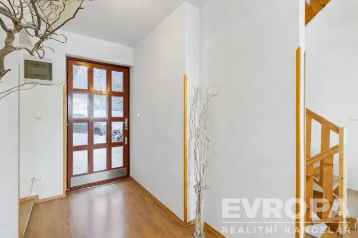 Prodej rodinného domu, Ústí nad Labem - Hostovice, Hostovická, 300 m2