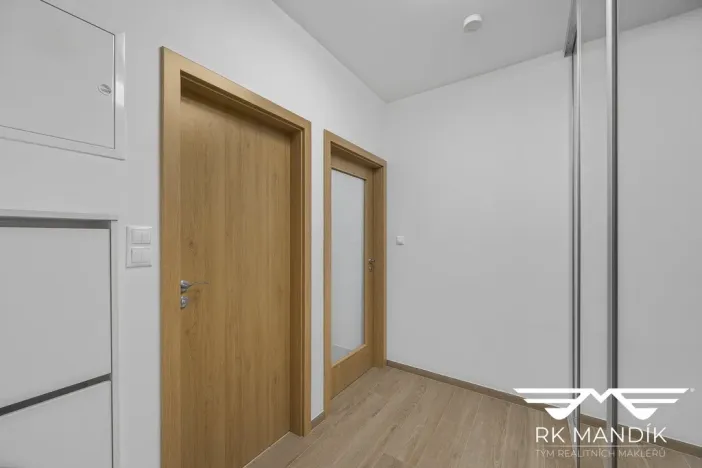 Pronájem bytu 2+kk, Praha - Prosek, Kytlická, 53 m2