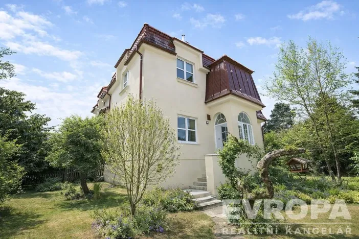 Pronájem rodinného domu, Praha - Žižkov, Hraniční, 120 m2