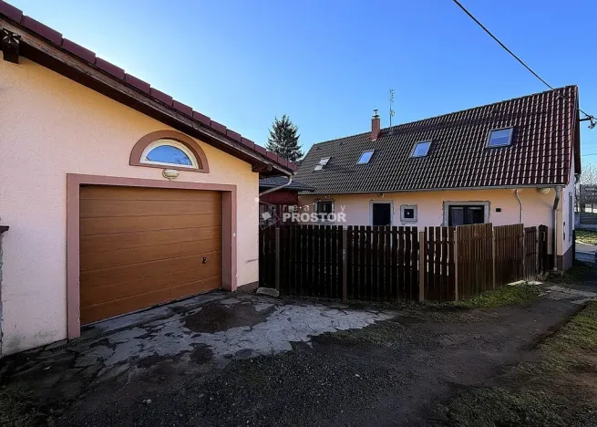 Prodej rodinného domu, Slaný - Trpoměchy, 120 m2