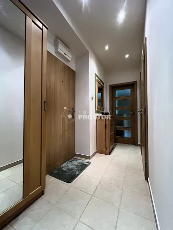 Prodej bytu 2+1, Praha - Letňany, Frýdecká, 53 m2