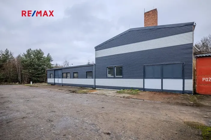 Prodej výrobních prostor, Neuměř, 405 m2