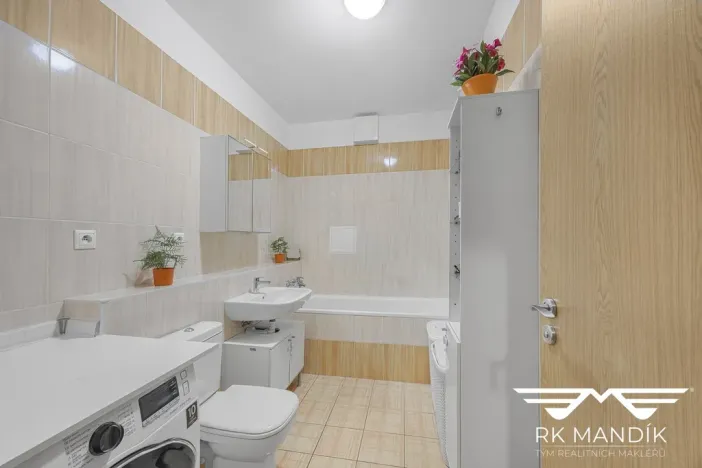 Prodej bytu 2+kk, Praha - Prosek, Kytlická, 53 m2